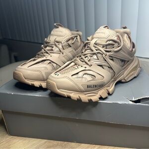 Balenciaga Beige Sneakers